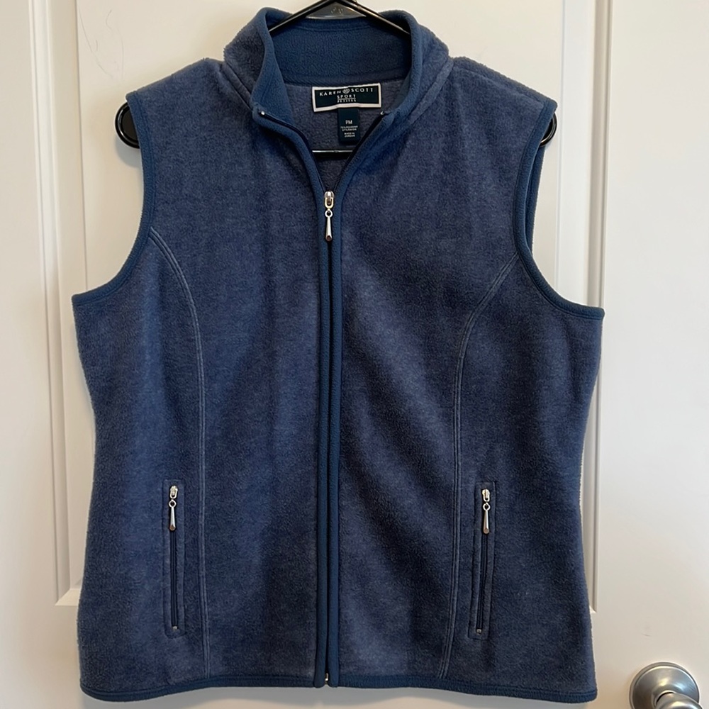 Karen Scott sport fleece feel vest